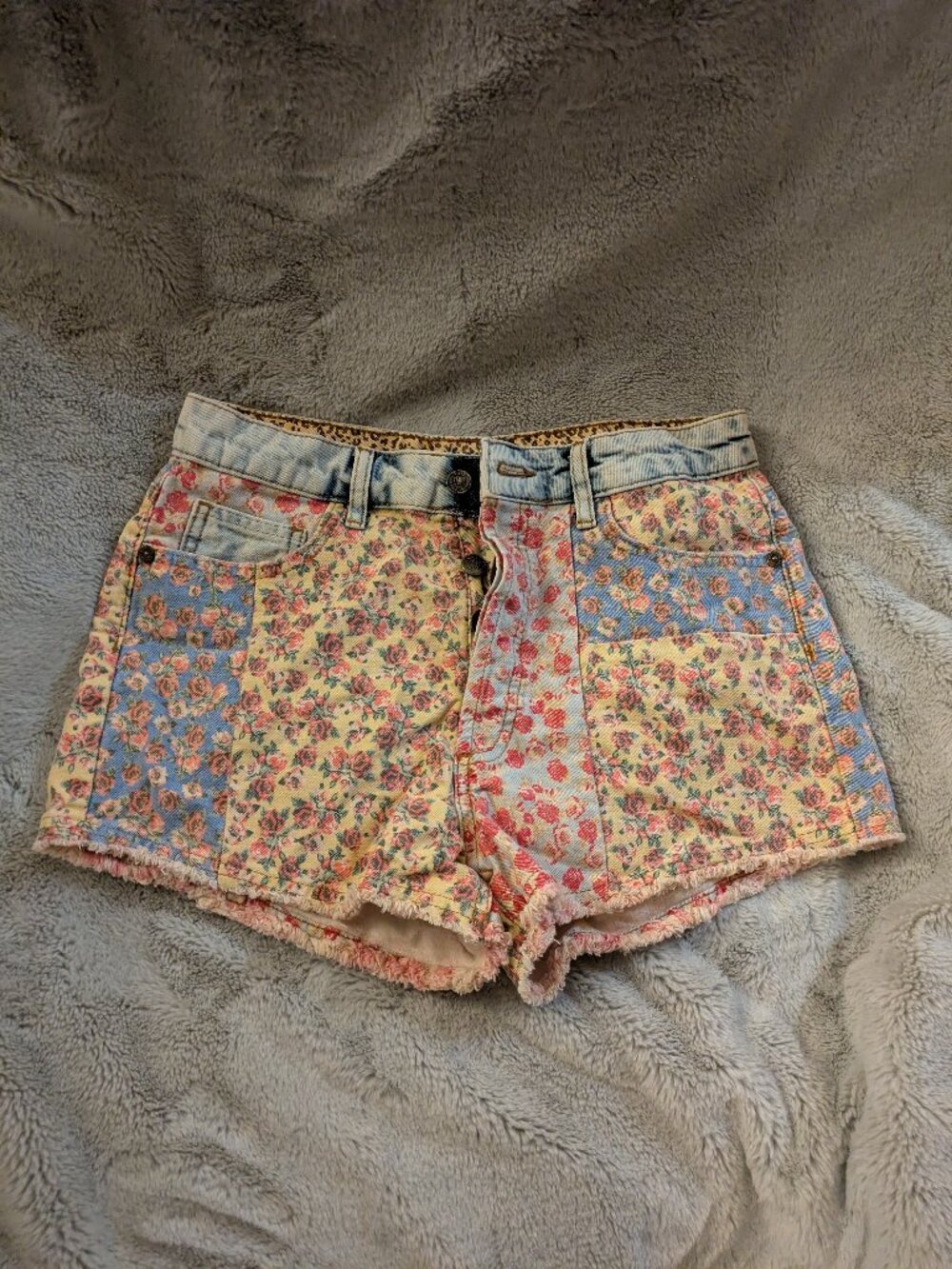 Farm Rio Anthropologie Flower Patchwork Shorts Size 28